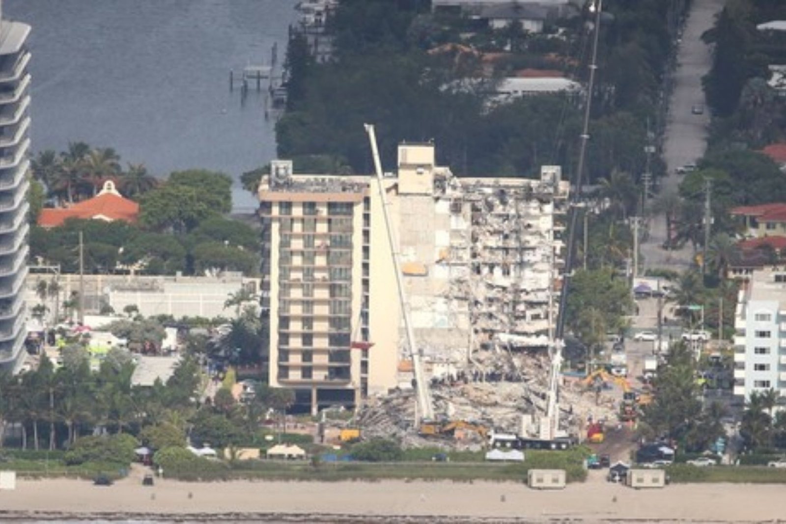 Florida Official Stated That The Building Was Safe Despite The Warning