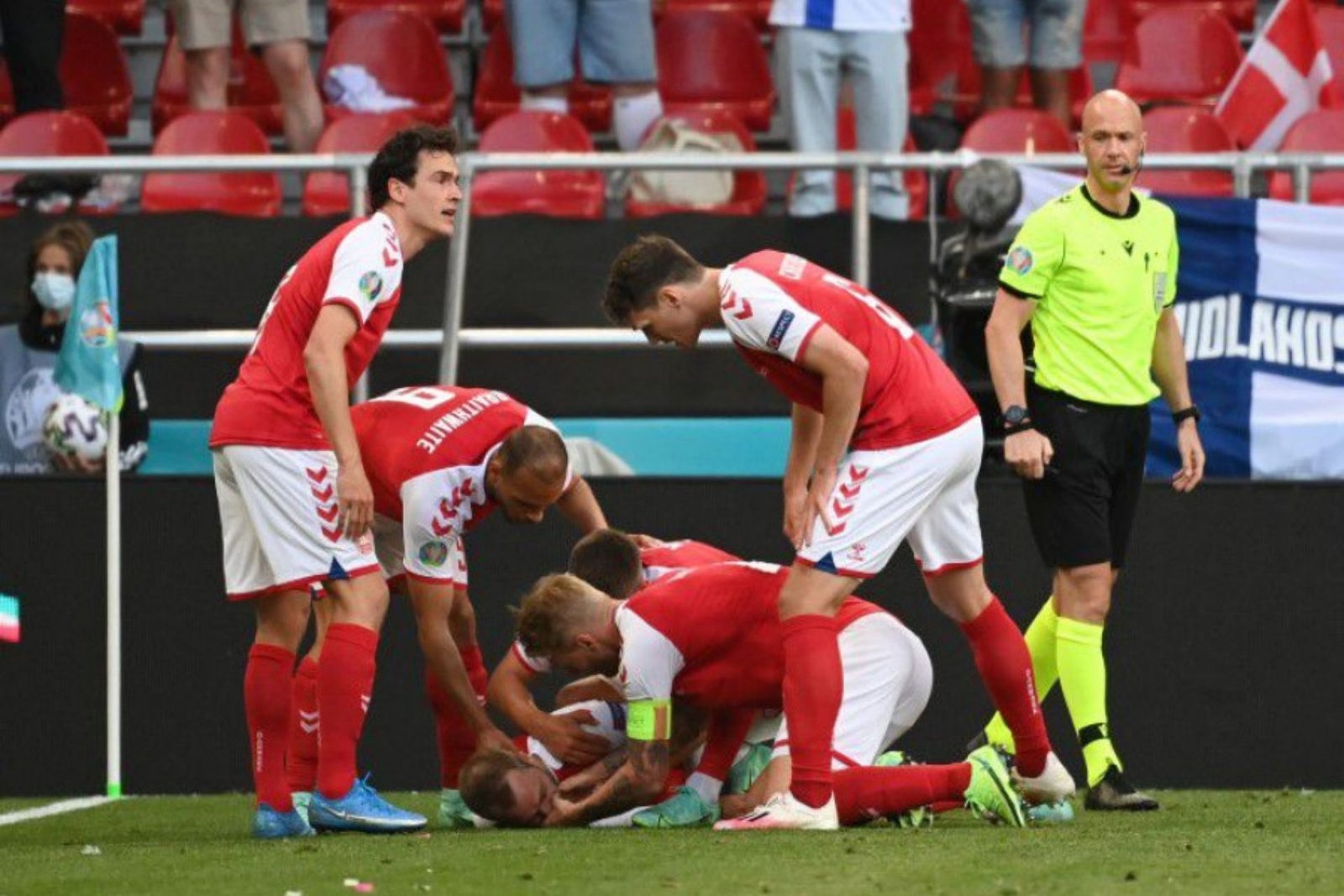 Eriksen Of Denmark Rushed To Hospital After Collapsing In Euro 2020 Game.