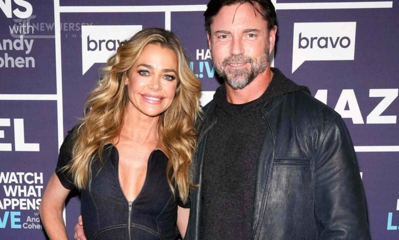 Denise Richards divorce