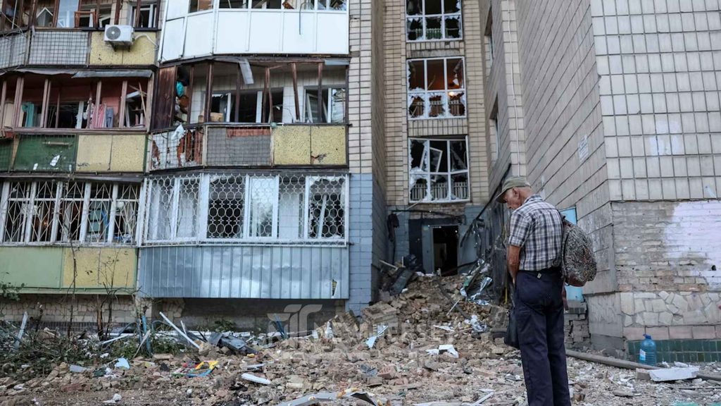 Russian Missile Attack on Kyiv Kills 12, Injures Over 30 4 Missile Attack on Kyiv 2